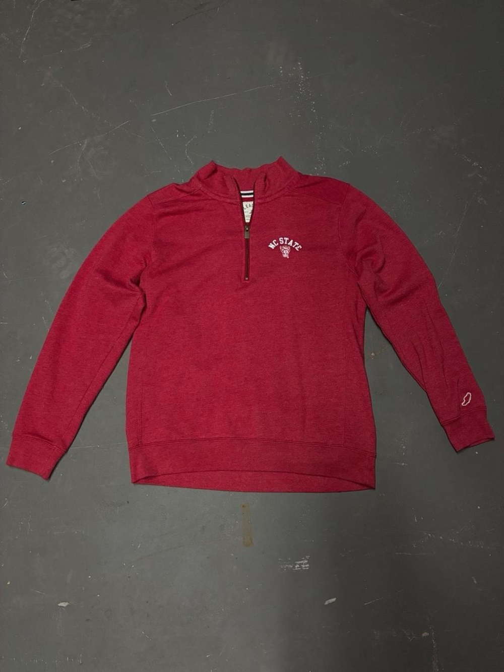 Women’s League-Legacy NC State Wolfpack Medium red quarter-zip pullover